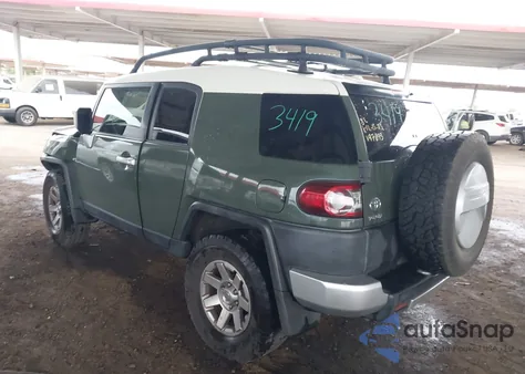 2014 Toyota Fj Cruiser z USA, uszkodzony, nr VIN JTEBU4BF9EK197893